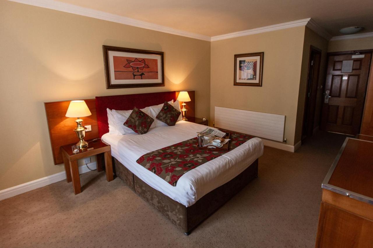 Hamlet Court Hotel Johnstown Bridge Экстерьер фото