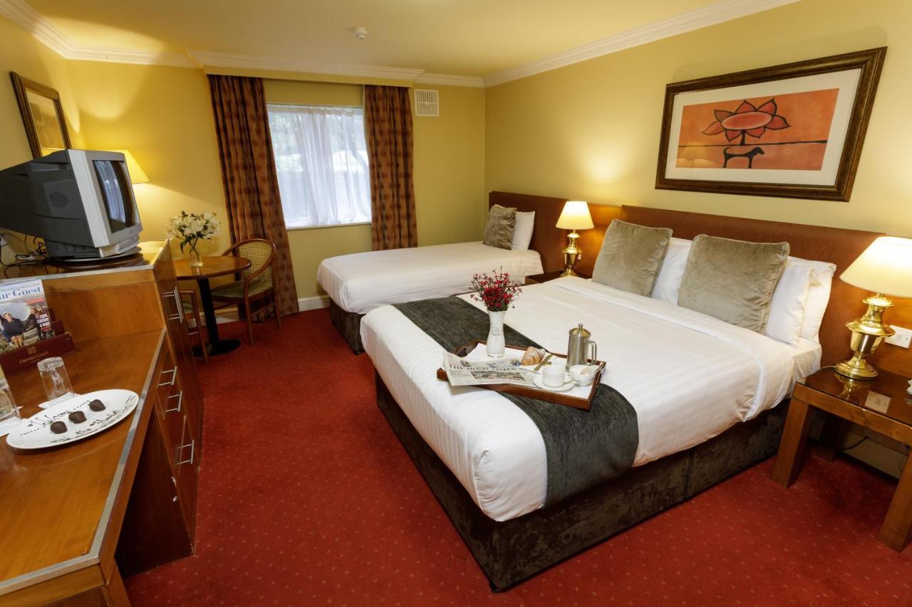 Hamlet Court Hotel Johnstown Bridge Экстерьер фото